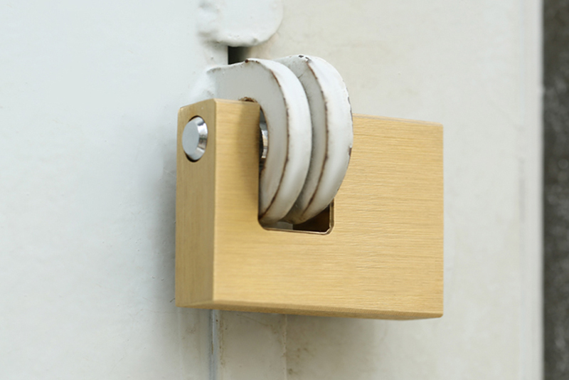 Khóa cửa chìa cơ