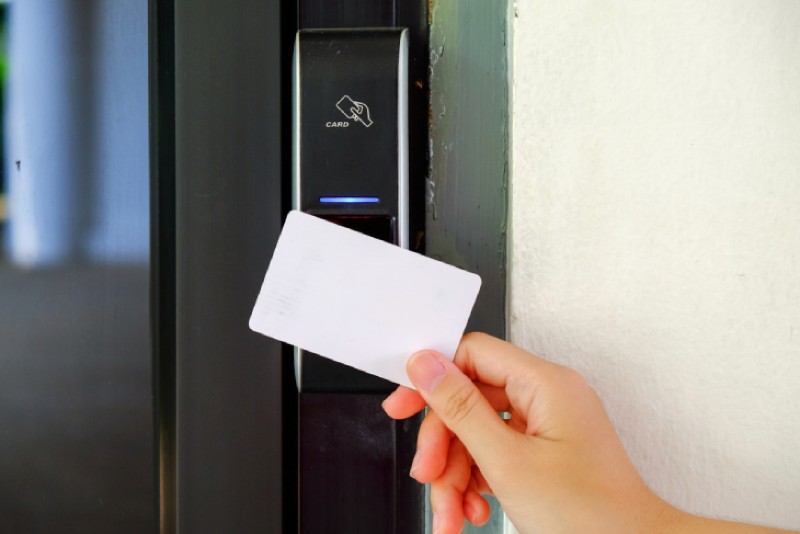 Ổ khóa thẻ từ là loại ổ khóa có nhiều ưu điểm vượt trội