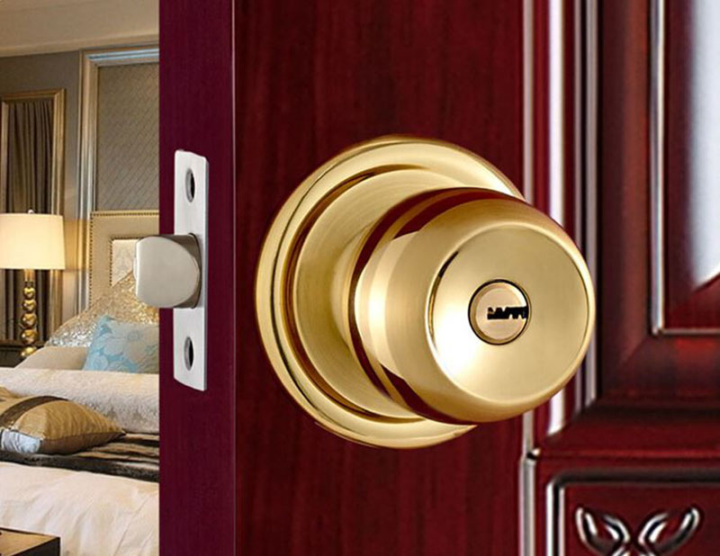Lựa chọn khóa tay nắm tròn cho cửa gỗ