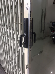 Ưu điểm của khóa vân tay cửa xếp